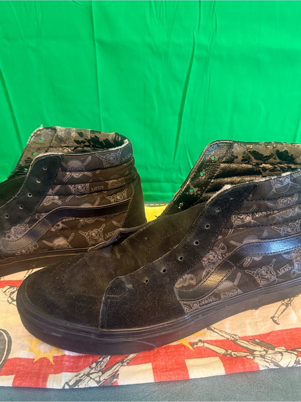 Star Wars Black Lace-Up High-Top Sneakers with Peeling Inner Lining